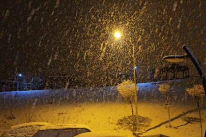 Elazığ’da yoğun kar yağışı başladı