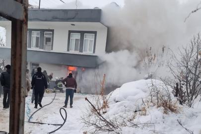 Evde çıkan yangın korkuttu