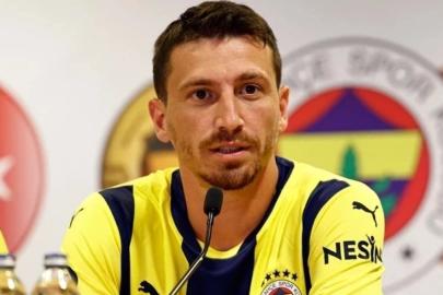 Fenerbahçeli futbolculardan Mert Hakan'a ziyaret