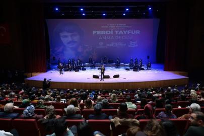 Ferdi Tayfur Denizli’de şarkılarıyla anıldı