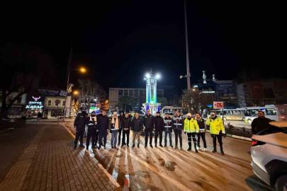 Gemlik’te protokol üyeleri yeni yıla sahada girdi