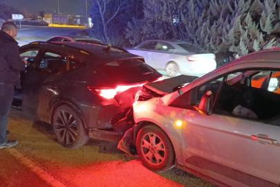 Gizli buzlanma kazayı beraberinde getirdi: 3 kişi yaralandı