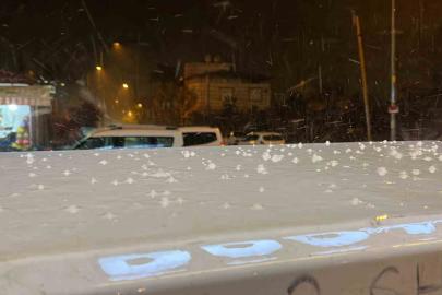 Hatay’da dolu yağışı