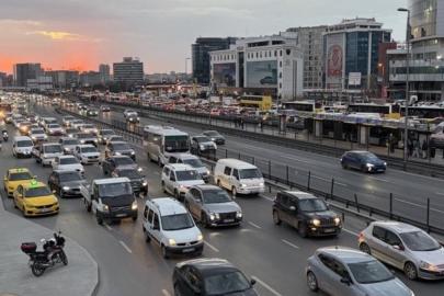 İstanbul'da trafik yoğunluğu yüzde 70'e yükseldi