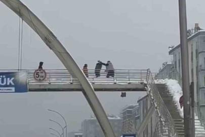 Kar topu attıkları gerekçesiyle çocukları darbeden şahıs tutuklandı