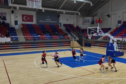 Karabük’te Okul Sporları Gençler Basketbol Grup Müsabakaları başladı