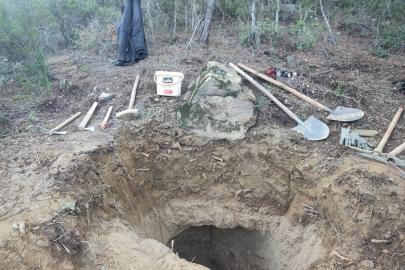 Karacasu’da kaçak kazıya jandarmadan suçüstü