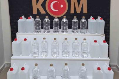 Kargo gönderisinde el yapımı etil alkol ele geçirildi