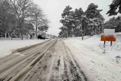 Kazdağları’nda kar yağışı etkili oluyor