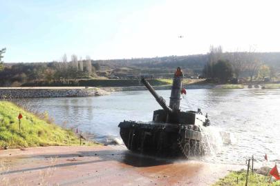 Kırklareli’nde ’durgun sulardan geçiş eğitimi’ yapıldı