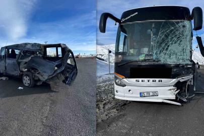 Kızıldağ’da otobüs ile minibüs çarpıştı: 3 yaralı