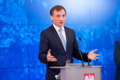 Macaristan'dan Polonyalı bakana siyasi sığınma