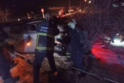 Mardin’de otomobil elektrik direğine çarptı: 1 yaralı