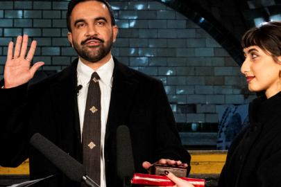 New York'un ilk Müslüman belediye başkanı Kur'an-ı Kerim üzerine yemin etti