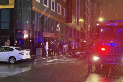 Otel bodrumunda çıkan yangın paniğe neden oldu