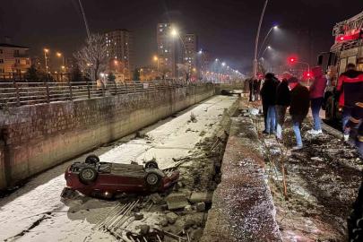 Otomobil kanala uçtu: 1 yaralı