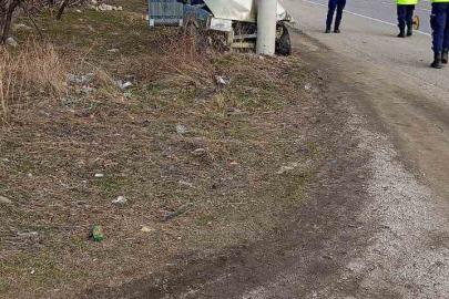 Otomobil mopedle çarpıştı: Anne hayatını kaybetti, oğlu ağır yaralandı