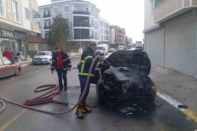 Pınarhisar’da park halindeki otomobil alevlere teslim oldu