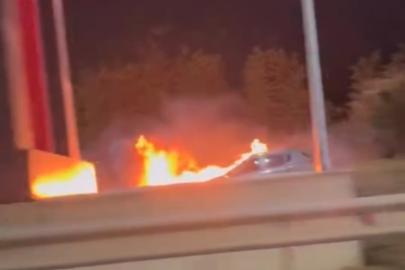 Sancaktepe’de otomobil alev alev yandı