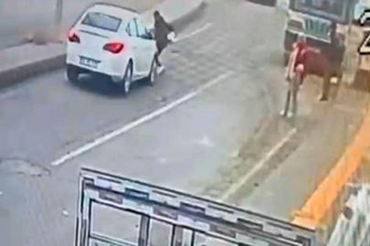 Siirt’te otomobilin yayaya çarptığı anlar kameraya yansıdı