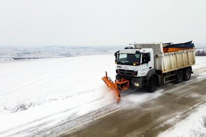 Tekirdağ Büyükşehir ekiplerinden kar mesaisi