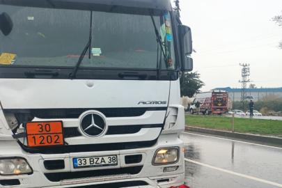 Tırın çarptığı yaya hayatını kaybetti