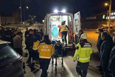 Tırla otomobilin çarpıştığı kazada 7 kişi yaralandı