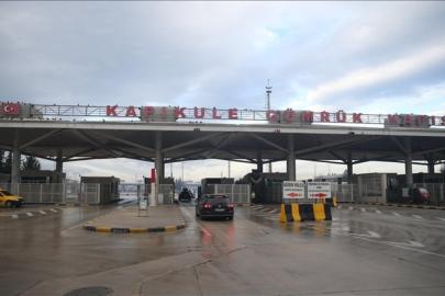 Trakya gümrük kapılarından geçen yıl 15 milyonu aşkın yolcu geçti