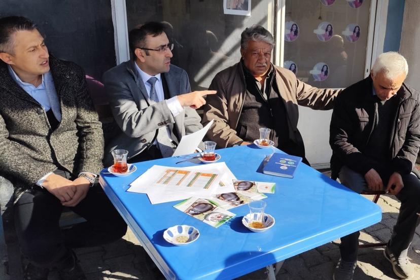 Uşak’ta tarım teşkilatı çiftçilerle bir araya geldi