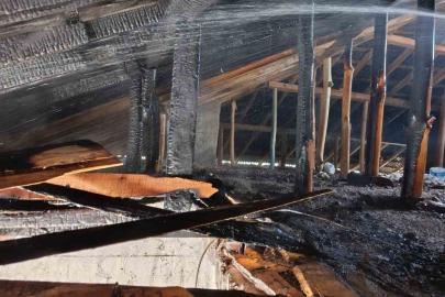 Van’da çatı yangını