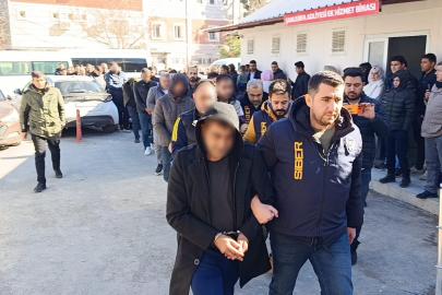 Yasa dışı bahis operasyonunda gözaltına alınan 28 zanlı adliyeye sevk edildi