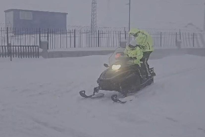 Yoğun kar ve buzlanmaya karşı Bitlis’te kar motorlu önlem