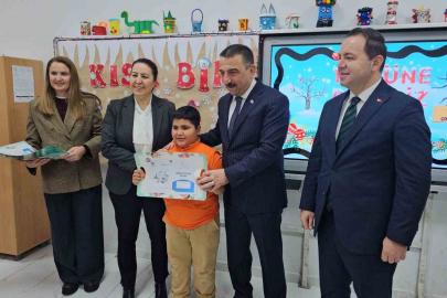 Zonguldak’ta 87 bin öğrenci karne heyecanı yaşadı