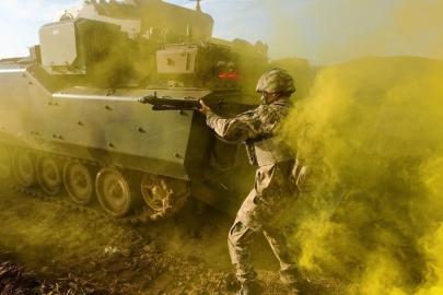 Zorlu şartlarla vatan savunması: Piyade Okulu'nda eğitim